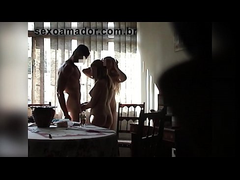 ❤️ Amigos sexuais convidam um homem gigante e um ménage à trois com ele Sexo vídeo em pt.xxxpornolive.ru ❌️